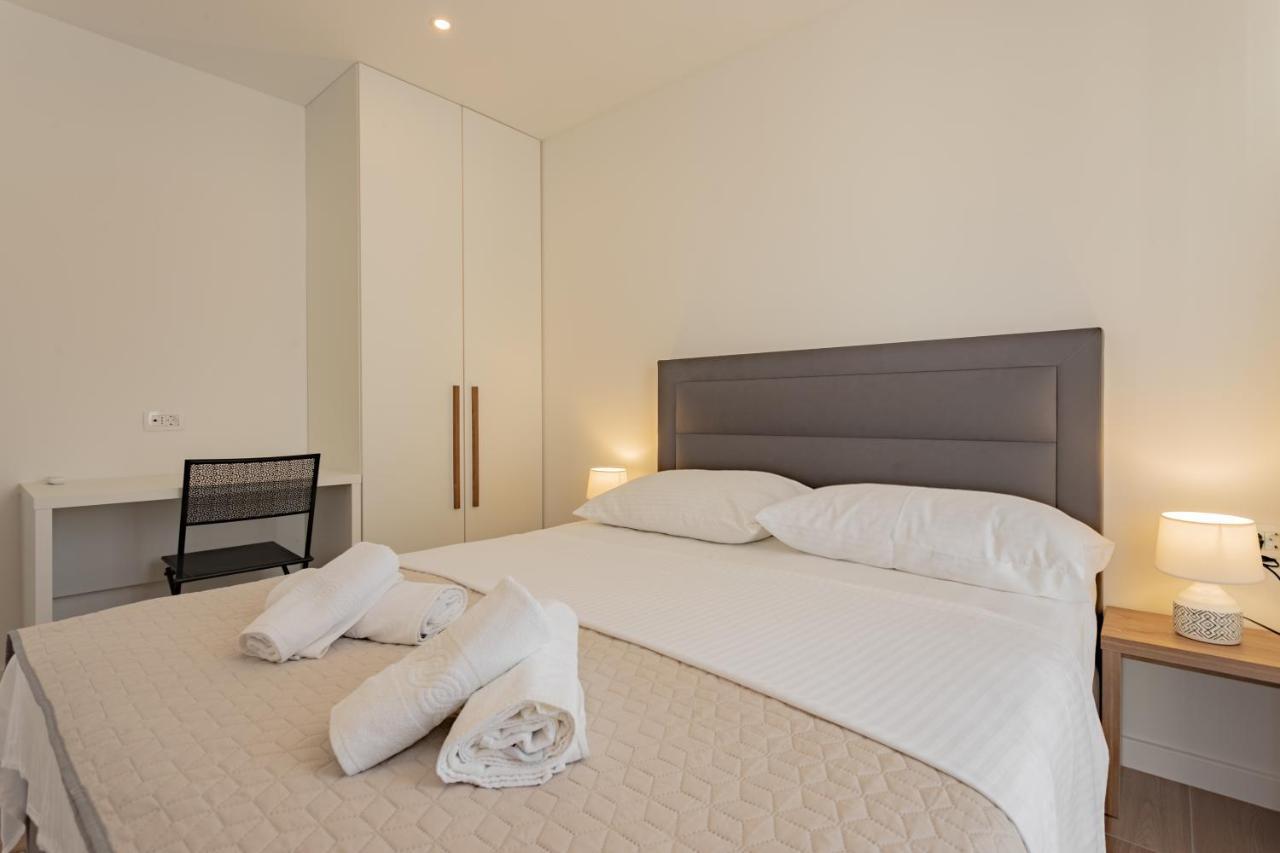 Apartmani Benzon Baška Voda Kültér fotó