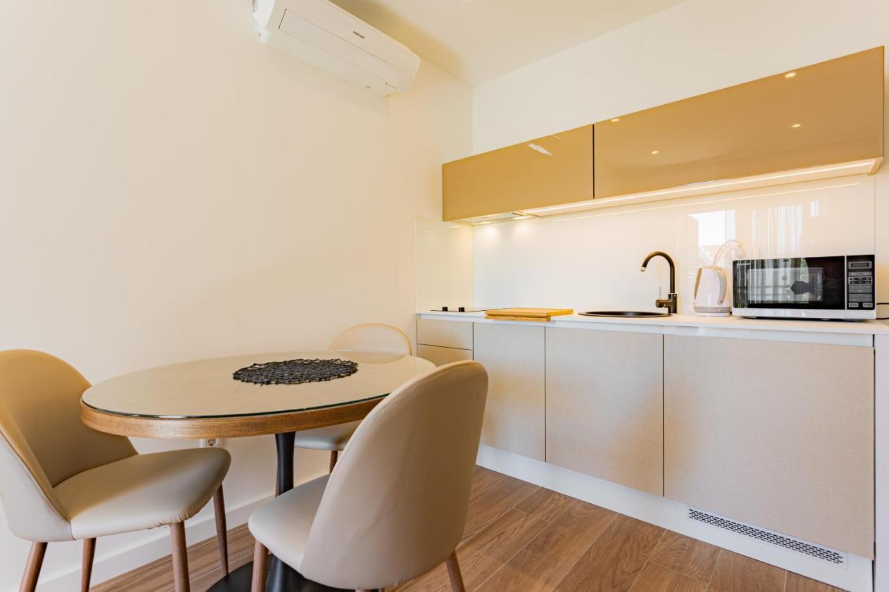 Apartmani Benzon Baška Voda Kültér fotó