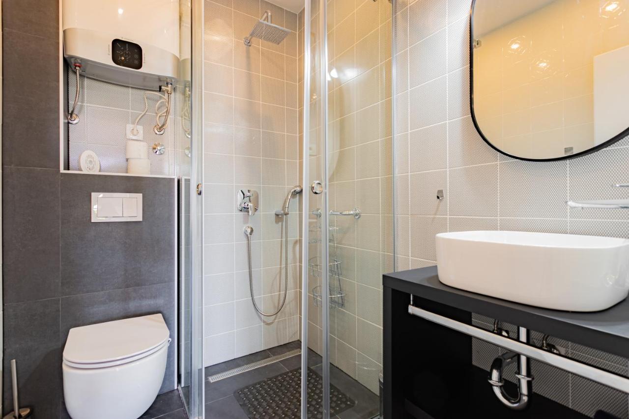Apartmani Benzon Baška Voda Kültér fotó