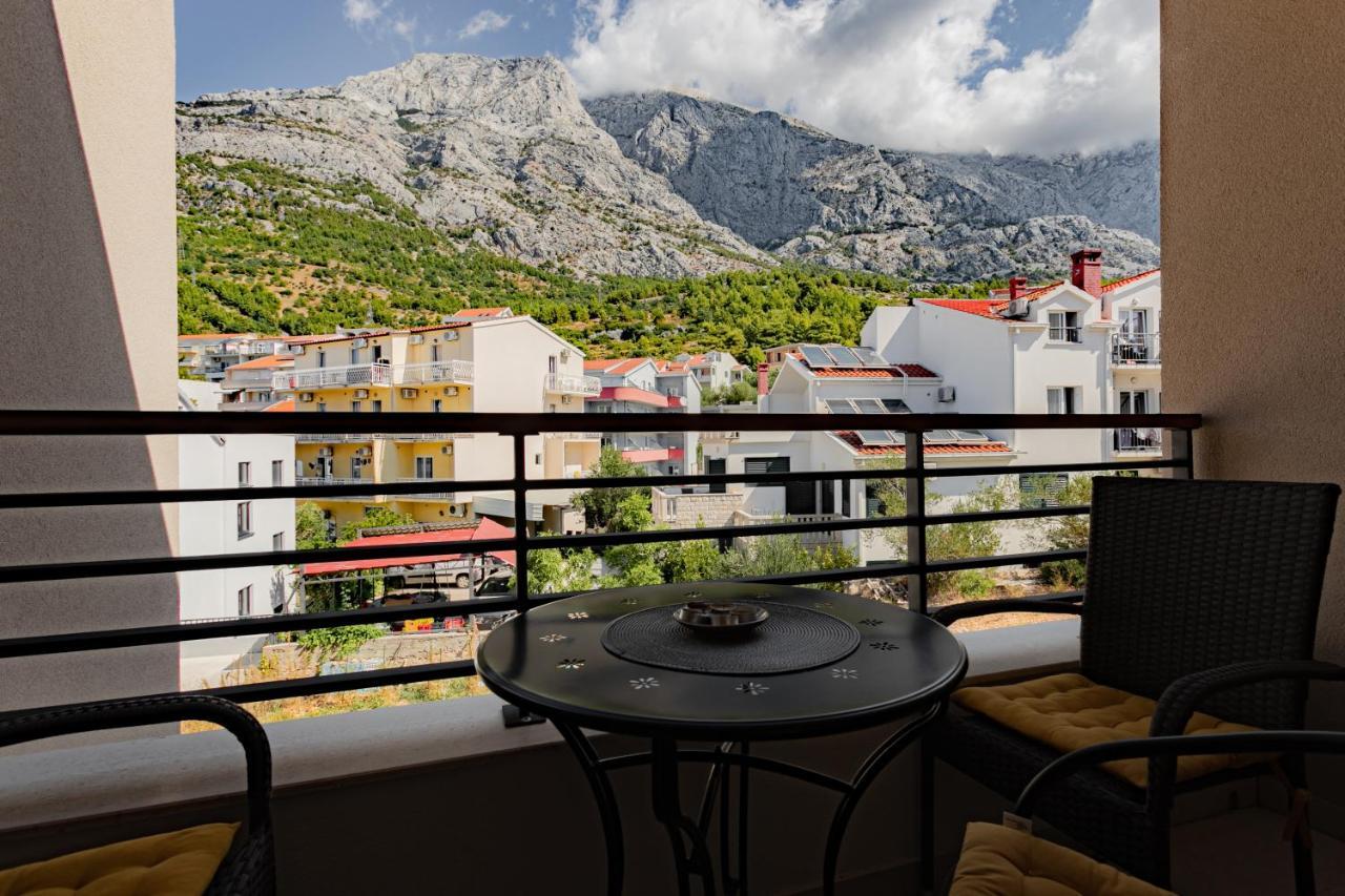 Apartmani Benzon Baška Voda Kültér fotó