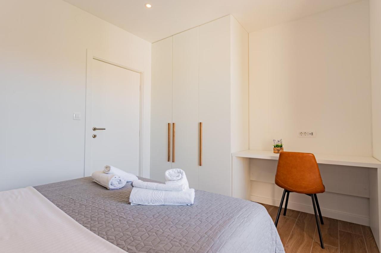 Apartmani Benzon Baška Voda Kültér fotó