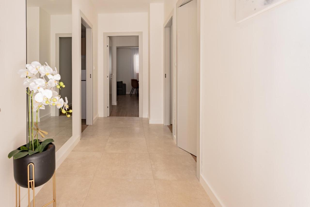 Apartmani Benzon Baška Voda Kültér fotó